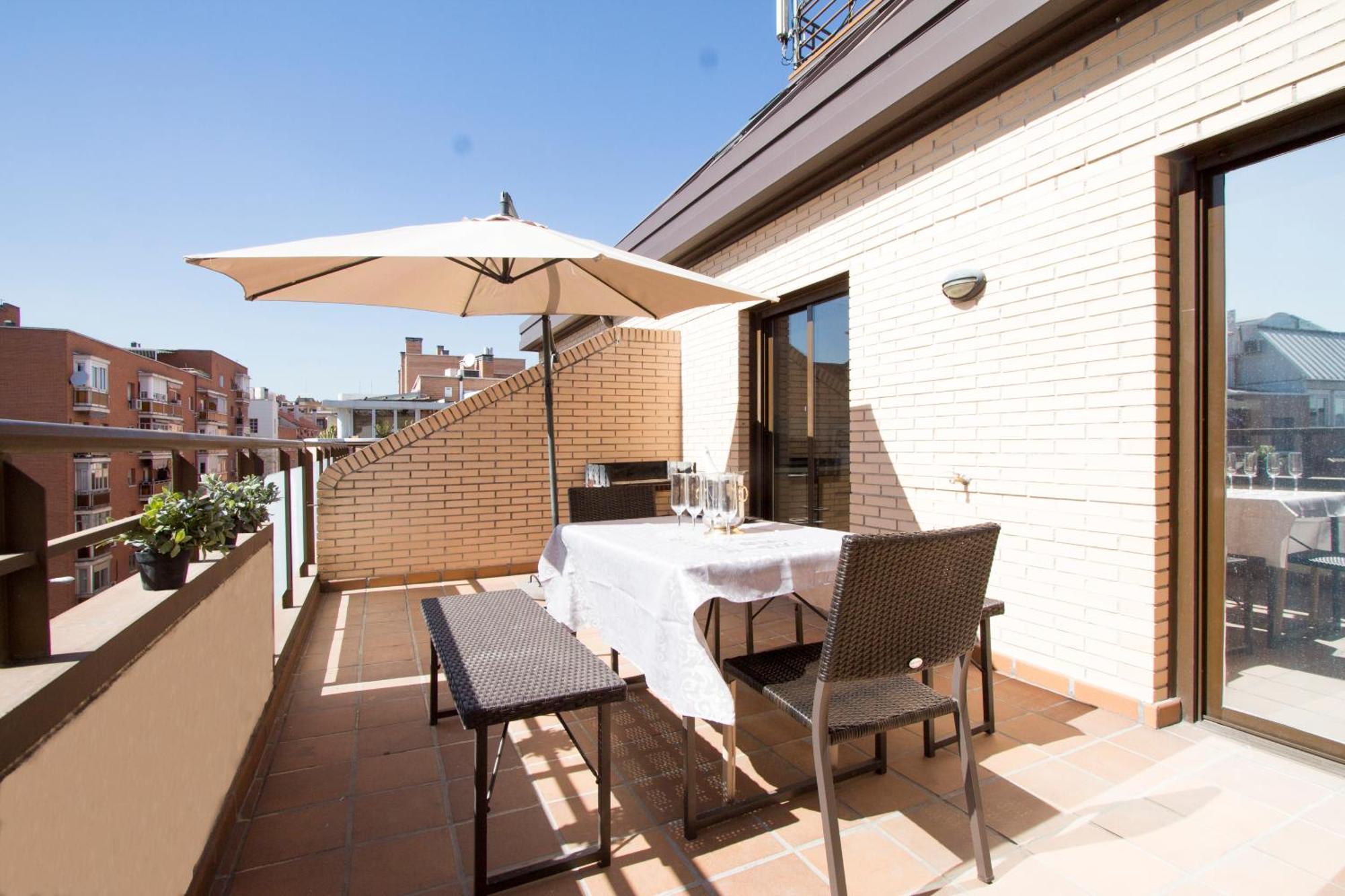 Apartamentos Adelfas Madrid Exterior foto