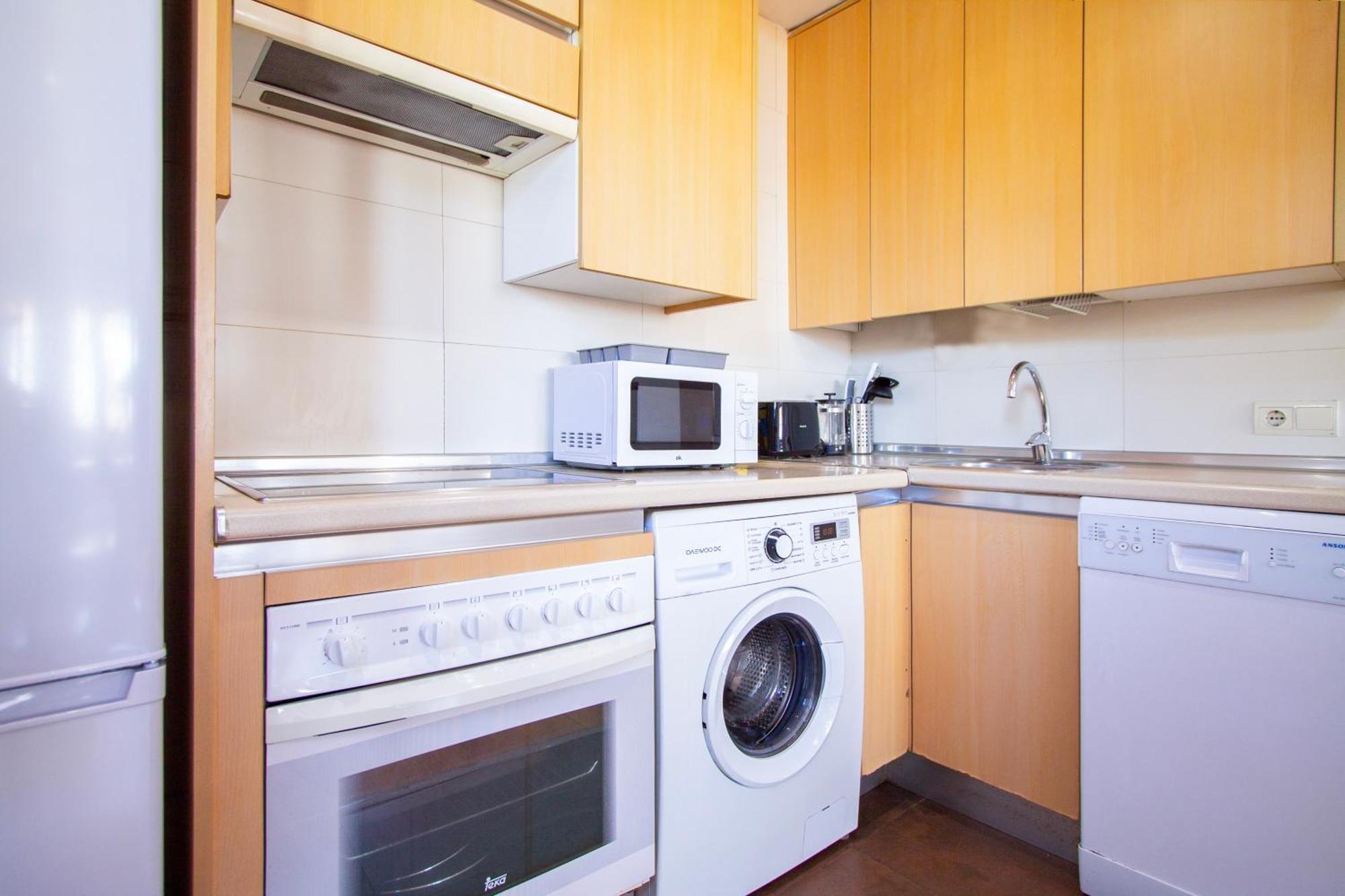 Apartamentos Adelfas Madrid Exterior foto